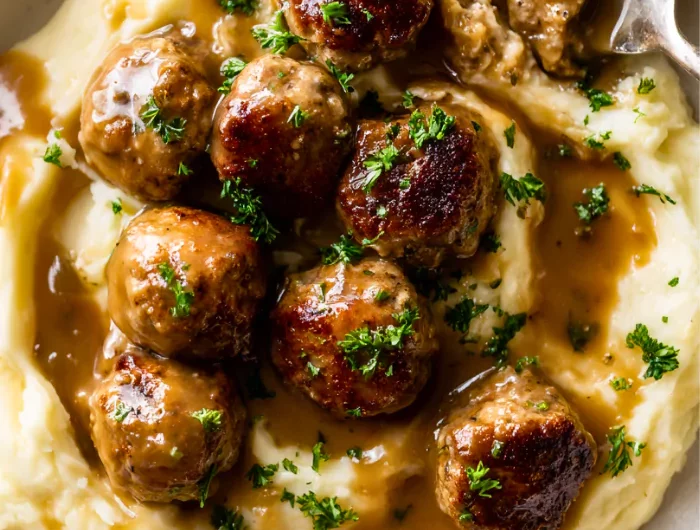 Meatballs and Gravy